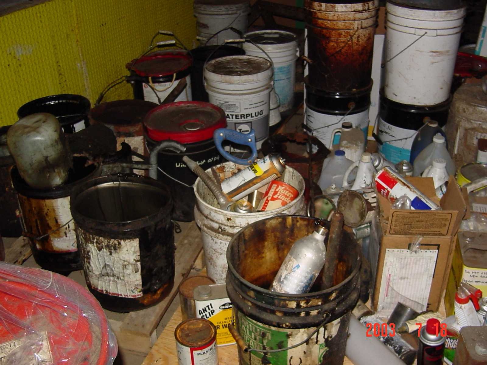Cluttered property assessed for a safe and organized cleanout
